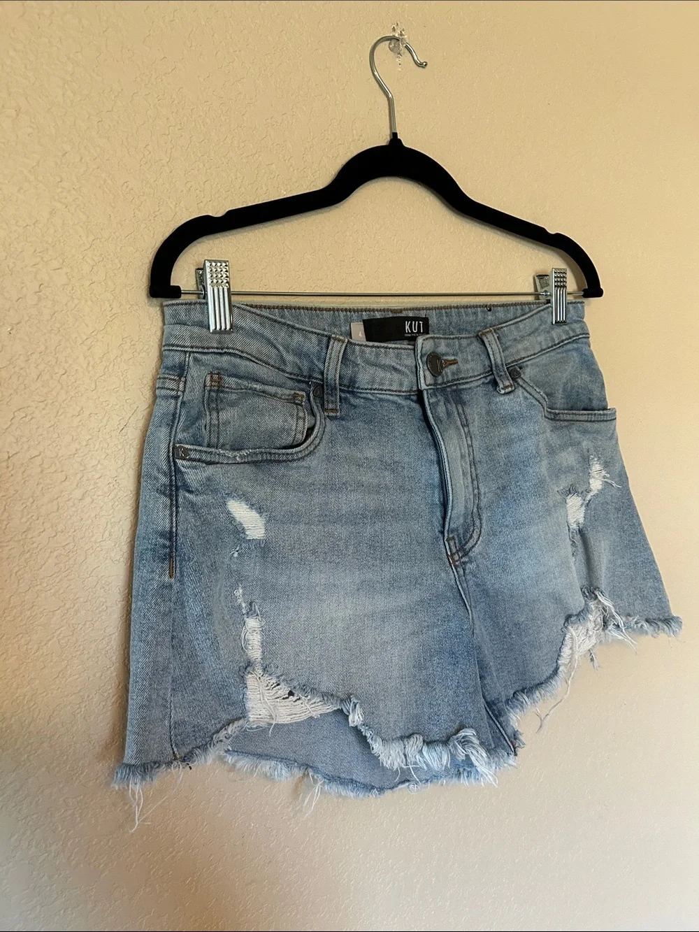 Kut from the Kloth Jane High Rise Long Distressed Denim Shorts Size 4